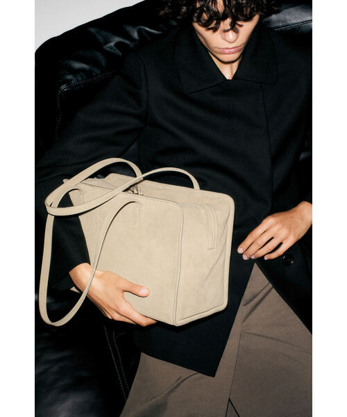 マレ ボウリングバッグ - スエード（ハンドバッグ）｜COS（コス）の