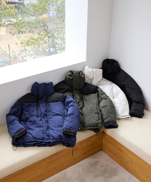 THE CRAFT CREW PRODUCTS（ザクラフトクループロダクツ）の「ビッグシルエット バイカラー ドロスト スタンドカラー  パディングジャケット【THE CRAFT CREW PRODUCTS】（ダウンジャケット/コート・レディース・アイボリー/カーキ/ブラック/ネイビー・FREE）」の6枚目の写真