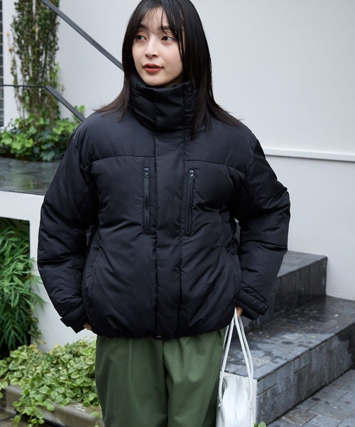 THE CRAFT CREW PRODUCTS（ザクラフトクループロダクツ）の「ビッグシルエット バイカラー ドロスト スタンドカラー  パディングジャケット【THE CRAFT CREW PRODUCTS】（ダウンジャケット/コート・レディース・アイボリー/カーキ/ブラック/ネイビー・FREE）」の11枚目の写真