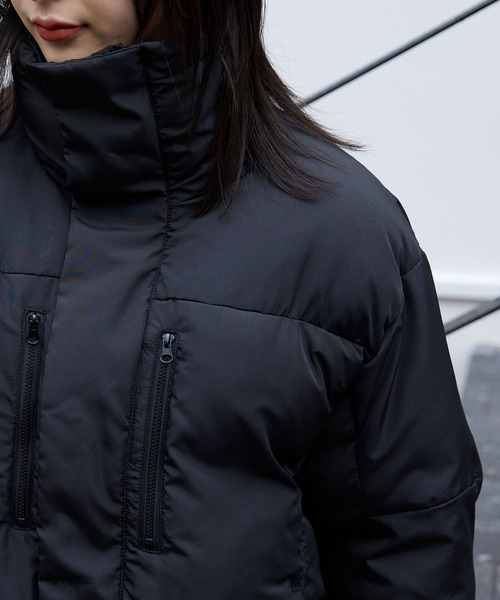 THE CRAFT CREW PRODUCTS（ザクラフトクループロダクツ）の「ビッグシルエット バイカラー ドロスト スタンドカラー  パディングジャケット【THE CRAFT CREW PRODUCTS】（ダウンジャケット/コート・レディース・アイボリー/カーキ/ブラック/ネイビー・FREE）」の13枚目の写真