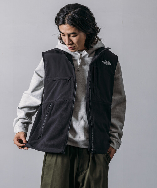 FREAK'S STORE（フリークスストア）の「限定展開 THE NORTH FACE/ザ・ノース・フェイス デナリベスト / NA72453（その他アウター・メンズ・ブラック・MEDIUM/LARGE/XX-LARGE/X-LARGE）」の2枚目の写真