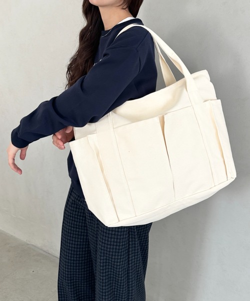 MYMOOD.(マイムード)の「【A4収納可能】大容量キャンバストートバッグ(トートバッグ・レディース・アイボリー/ブラック・FREE)」の5枚目の写真