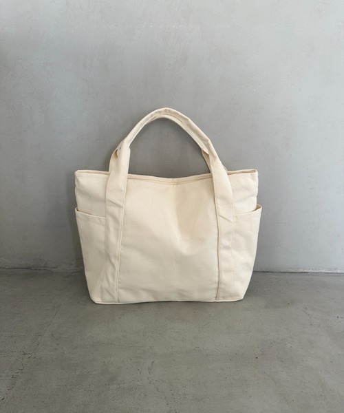 MYMOOD.(マイムード)の「【A4収納可能】大容量キャンバストートバッグ(トートバッグ・レディース・アイボリー/ブラック・FREE)」の17枚目の写真