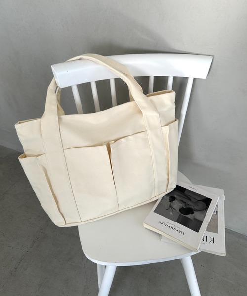 MYMOOD.(マイムード)の「【A4収納可能】大容量キャンバストートバッグ(トートバッグ・レディース・アイボリー/ブラック・FREE)」の3枚目の写真