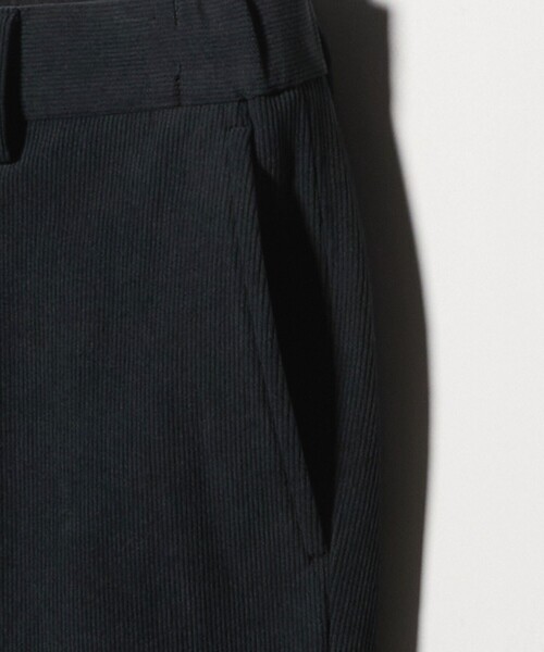 green label relaxing(グリーンレーベルリラクシング)の「A+ コーデュロイ スタンダード イージー スラックス -ウォッシャブル・ストレッチ-(スラックス・メンズ・ダークグリーン/ダークグレー/モカ・L/M/XL/S)」の21枚目の写真