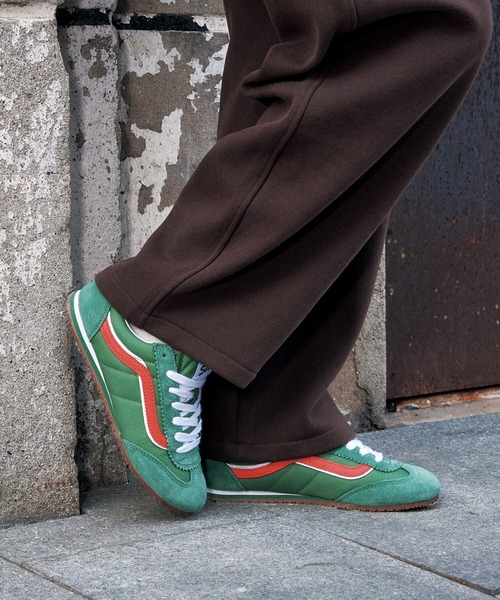 VANS(バンズ)の「スーパーロープロ / Super Lowpro Fairway / VN000D83BR11(スニーカー・メンズ・グリーン×オレンジ・4.5/5/5.5/6/6.5/7/7.5/8/8.5/9/10)」の3枚目の写真