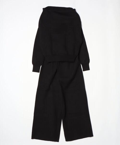 FREE STYLISTS(フリー スタイリスト)の「YUGA_YGMC Off-the-shoulder top + loose-fitting pants set(セットアップ・レディース・オフホワイト/グレー/ブラック・FREE)」の7枚目の写真