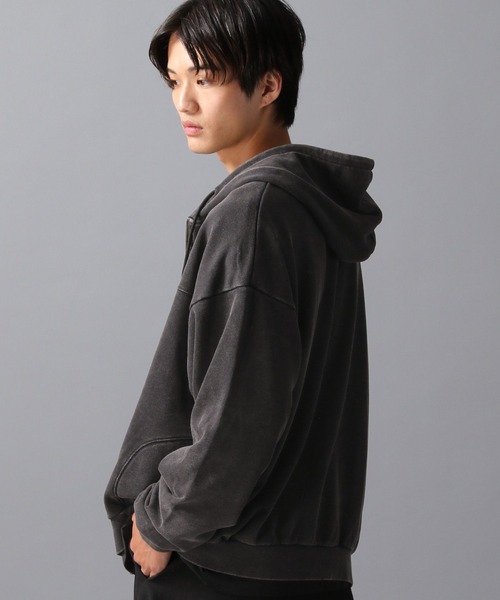 LAKOLE(ラコレ)の「ウォッシュドZIPパーカー / 594034(パーカー・メンズ・ライトグレー/レッド/チャコール・MEDIUM/LARGE)」の10枚目の写真