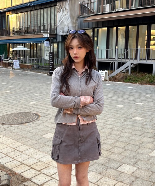 Vini（ヴィニ）の「クルーネックショートカーディガン（カーディガン/ボレロ・レディース・レッド/ブラック/グレー・FREE）」の18枚目の写真