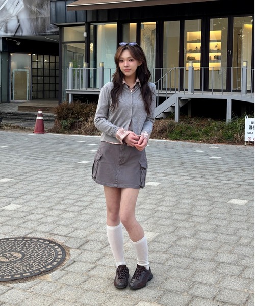 Vini（ヴィニ）の「クルーネックショートカーディガン（カーディガン/ボレロ・レディース・レッド/ブラック/グレー・FREE）」の21枚目の写真