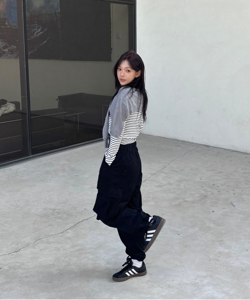 Vini（ヴィニ）の「クルーネックショートカーディガン（カーディガン/ボレロ・レディース・レッド/ブラック/グレー・FREE）」の4枚目の写真