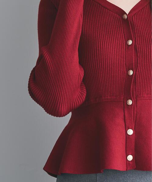 SWINGLE（スウィングル）の「ペプラムリブ金ボタンニット（カーディガン/ボレロ・レディース・ブラック/ピンク/ボルドー/クリーム/レッド/サックスブルー・FREE）」の9枚目の写真