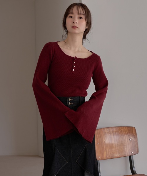mideal(マイディール)の「button design flare sleeve rib knit / ボタンデザインフレアスリーブリブニット(ニット/セーター・レディース・ブラウン/ボルドー/ネイビー/アイボリー・FREE)」の6枚目の写真