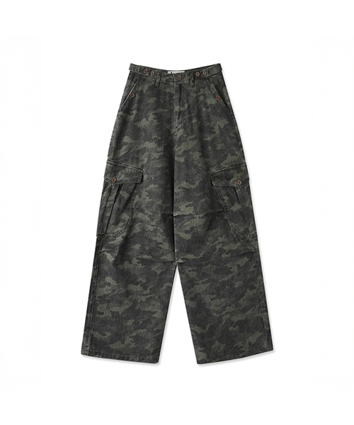 AVANDRESS(アバンドレス )の「Enter Wide Cargo Cotton Pants CAMO(デニムパンツ・メンズ・カーキ・SMALL/MEDIUM/LARGE/X-LARGE)」の1枚目の写真