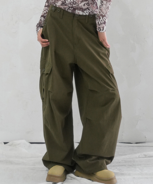 AVANDRESS(アバンドレス )の「Enter Wide Cargo Cotton Pants CAMO(デニムパンツ・メンズ・カーキ・SMALL/MEDIUM/LARGE/X-LARGE)」の5枚目の写真