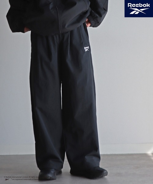 COURO(コウロ)の「【Reebok/リーボック】 別注 スモールベクター刺繍ナイロンパンツ(その他パンツ・レディース・アイボリー/ブラック/ネイビー/チャコールグレー/ライトグレー/グリーン系/ダークブラウン・S/M/L/XL)」の3枚目の写真