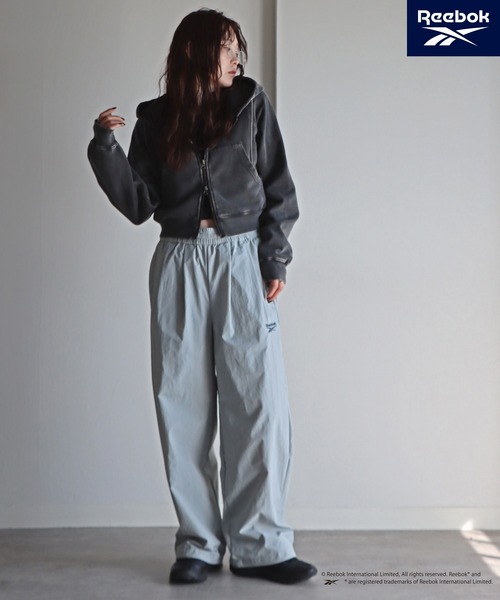 COURO(コウロ)の「【Reebok/リーボック】 別注 スモールベクター刺繍ナイロンパンツ(その他パンツ・レディース・アイボリー/ブラック/ネイビー/チャコールグレー/ライトグレー/グリーン系/ダークブラウン・S/M/L/XL)」の19枚目の写真