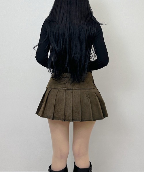 FOLLOWIN（フォロウィン）の「【ファーベルト付き】スエードプリーツミニスカート（スカート・レディース・グレー/ブラウン・SMALL/LARGE/MEDIUM）」の7枚目の写真