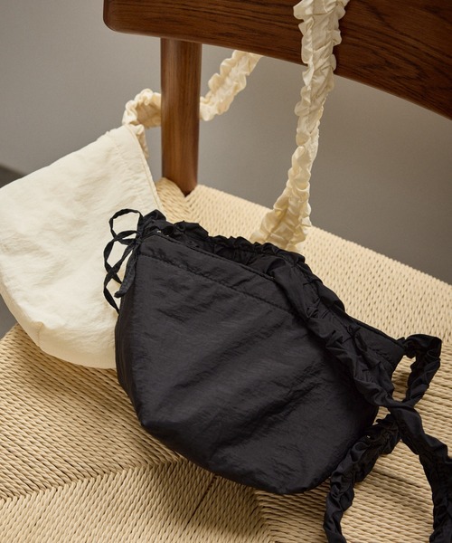 ROPE' PICNIC(ロペピクニック)の「【KIDS/キッズ】サイドリボンフリルショルダーバッグ(ショルダーバッグ・キッズ・ブラック/キナリ・FREE)」の13枚目の写真