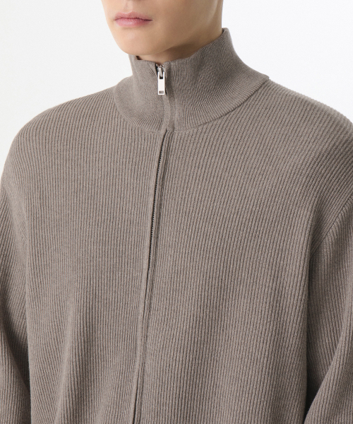 MUSINSA STANDARD（ムシンサスタンダード）の「コットンハイネックニットジップアップ[トープ]（ニット/セーター・メンズ・その他・SMALL/MEDIUM/LARGE/X-LARGE/XX-LARGE）」の3枚目の写真