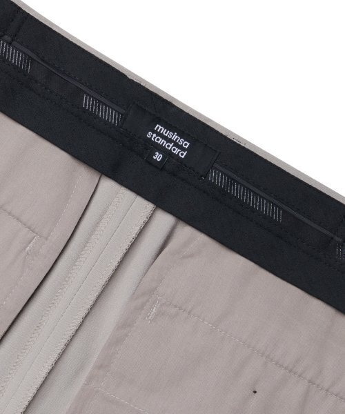 MUSINSA STANDARD（ムシンサスタンダード）の「軽量リラックステーパード隠しバンディングクロップドスラックス[ライトベージュ]（スラックス・メンズ・その他・40/38/42/29/36/34/30/26/27/28）」の7枚目の写真