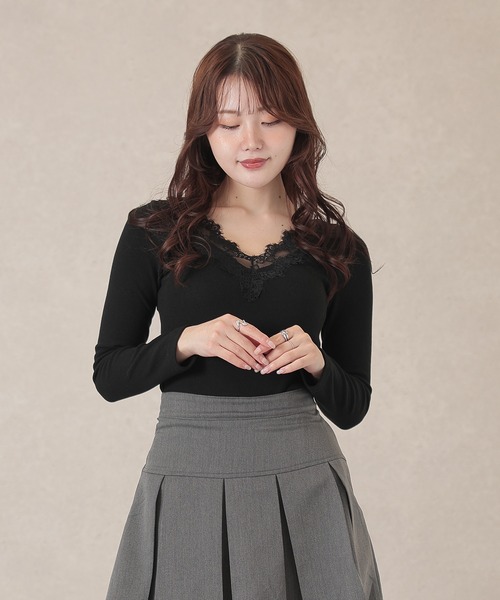 Lace Ladies(レースレディース)の「Vネック レース カップ付き リブ トップス(Tシャツ/カットソー・レディース・アイボリー/ブラック/グレー・FREE)」の9枚目の写真