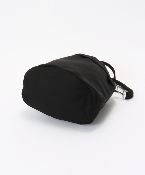 B.C STOCK（ベーセーストック）の「ナイロン巾着バッグ（ショルダーバッグ・レディース・ブラック/カーキ/ベージュ・FREE）」の11枚目の写真