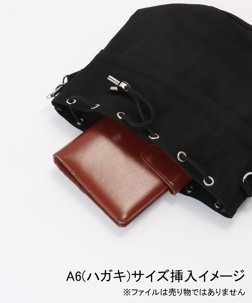 B.C STOCK（ベーセーストック）の「ナイロン巾着バッグ（ショルダーバッグ・レディース・ブラック/カーキ/ベージュ・FREE）」の15枚目の写真