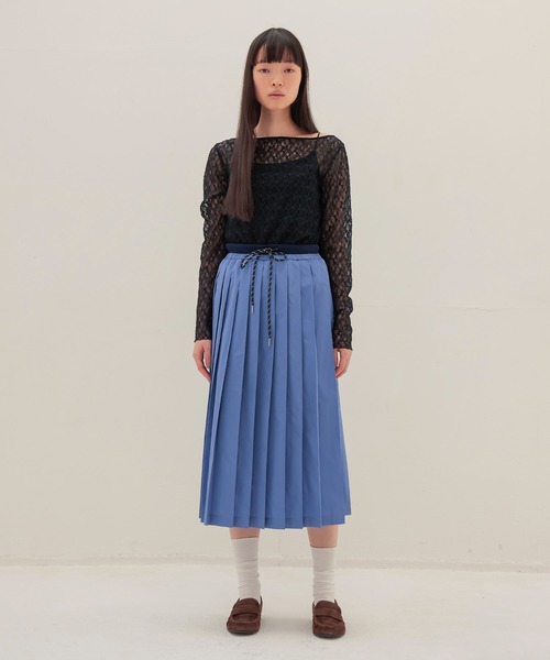 DRESSLAVE（ドレスレイブ）の「taffeta one-way tuck skirt(タフタワンウェイタックスカート)（スカート・レディース・ベージュ/ブルー・38）」の15枚目の写真