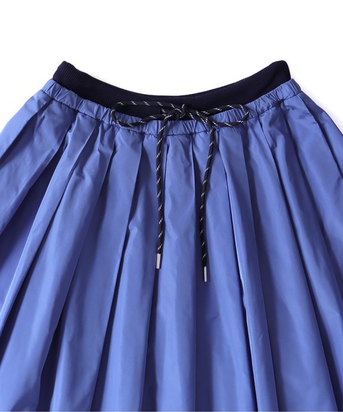 DRESSLAVE（ドレスレイブ）の「taffeta one-way tuck skirt(タフタワンウェイタックスカート)（スカート・レディース・ベージュ/ブルー・38）」の18枚目の写真