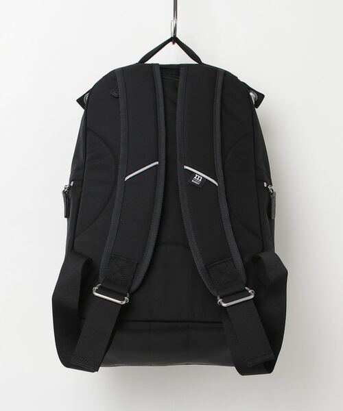 marimekko(マリメッコ)の「【ノベルティ付】Roadie / BUDDY backpack(バックパック/リュック・レディース・ブラック・FREE)」の4枚目の写真