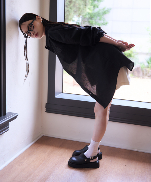 CUSTOMADE WOMAN(カスタメイドウーマン)の「4.5cmラウンドプラットフォームストラップクロッグバニー(CW0093BK)(サンダル・レディース・ブラック・22.5cm/23cm/23.5cm/24cm/24.5cm/25cm)」の6枚目の写真