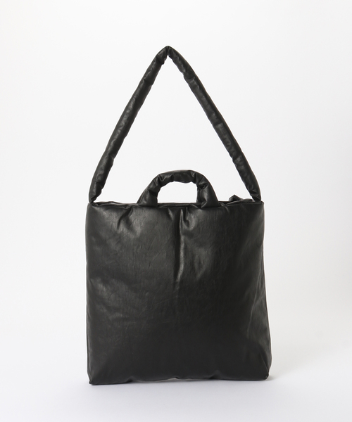 FRAMeWORK(フレームワーク)の「KASSL EDITIONS / カッスルエディションズ PILLOW Medium Oil(トートバッグ・レディース・ブラック・FREE)」の3枚目の写真