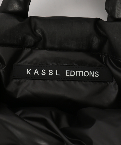 FRAMeWORK(フレームワーク)の「KASSL EDITIONS / カッスルエディションズ PILLOW Medium Oil(トートバッグ・レディース・ブラック・FREE)」の7枚目の写真