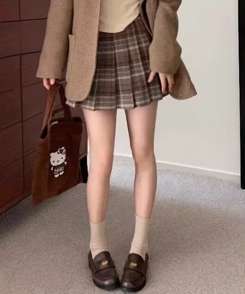 FREE STYLISTS(フリー スタイリスト)の「起毛チェック柄プリーツ ミニスカート(スカート・レディース・ブラウン/グレー・L/XL/XXL/S/M/XXXL)」の2枚目の写真