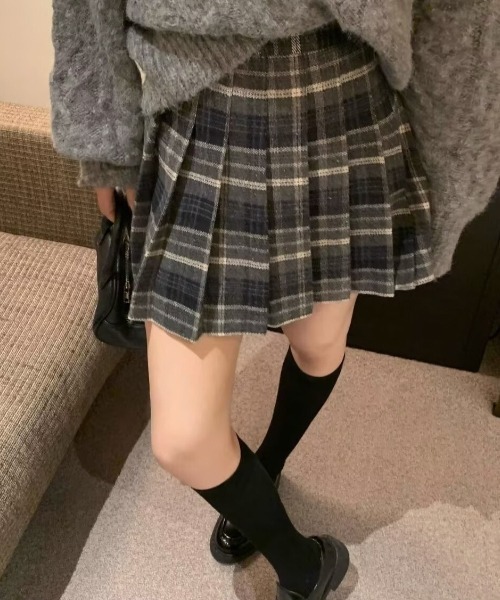 FREE STYLISTS(フリー スタイリスト)の「起毛チェック柄プリーツ ミニスカート(スカート・レディース・ブラウン/グレー・L/XL/XXL/S/M/XXXL)」の6枚目の写真