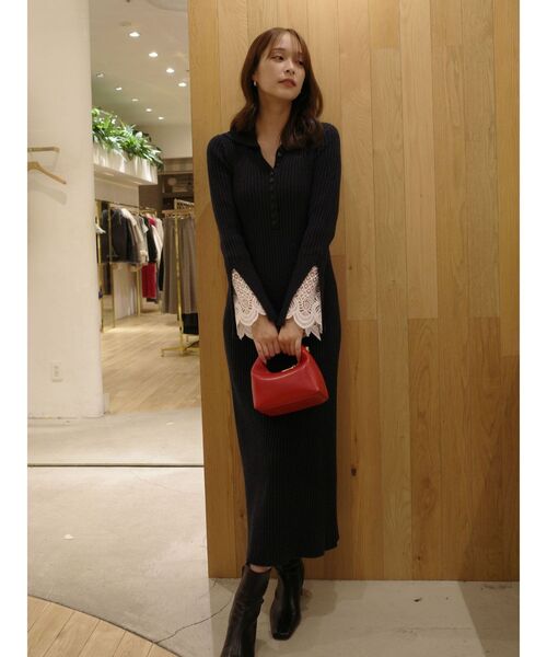 LAGUNAMOON（ラグナムーン）の「ラメブレンドレースカフスニットワンピース（ワンピース・レディース・ネイビー/ベージュ/ピンク・MEDIUM/SMALL）」の14枚目の写真