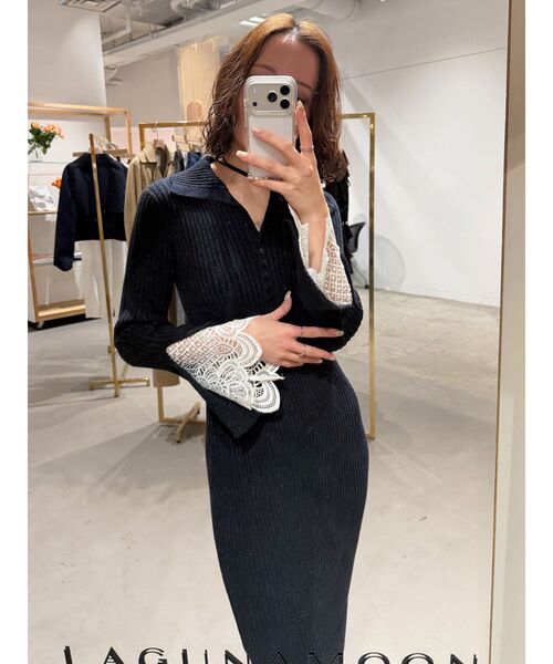 LAGUNAMOON（ラグナムーン）の「ラメブレンドレースカフスニットワンピース（ワンピース・レディース・ネイビー/ベージュ/ピンク・MEDIUM/SMALL）」の15枚目の写真