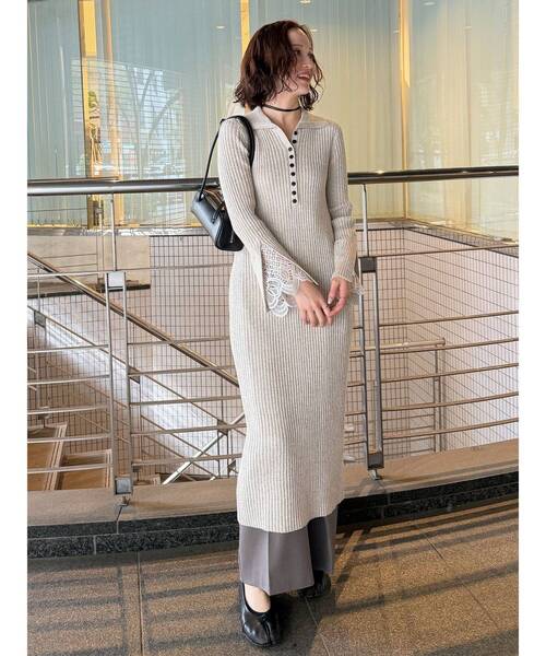 LAGUNAMOON（ラグナムーン）の「ラメブレンドレースカフスニットワンピース（ワンピース・レディース・ネイビー/ベージュ/ピンク・MEDIUM/SMALL）」の21枚目の写真