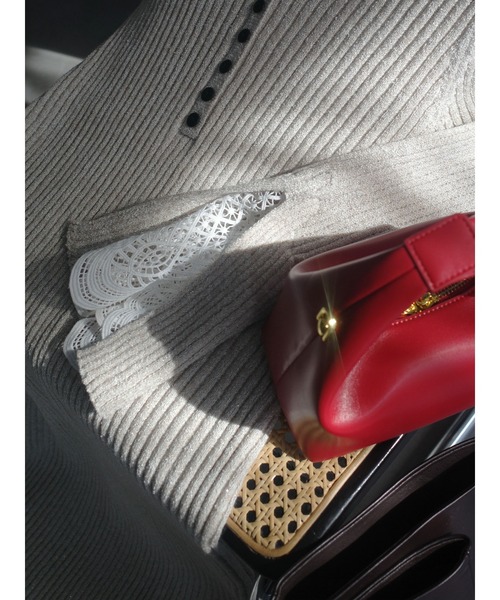 LAGUNAMOON（ラグナムーン）の「ラメブレンドレースカフスニットワンピース（ワンピース・レディース・ネイビー/ベージュ/ピンク・MEDIUM/SMALL）」の8枚目の写真