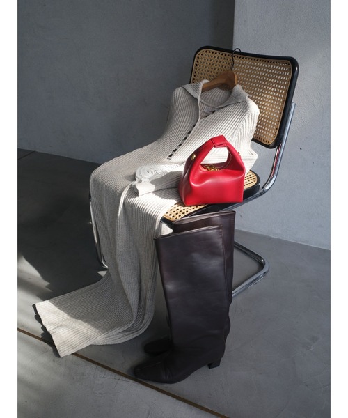 LAGUNAMOON（ラグナムーン）の「ラメブレンドレースカフスニットワンピース（ワンピース・レディース・ネイビー/ベージュ/ピンク・MEDIUM/SMALL）」の5枚目の写真