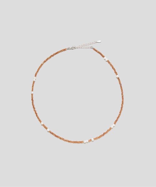 LAPUIS(ラピュイ)の「LAPUIS(ラピュイ) Silver925 by LAPUIS / Pearl & stone necklace(ネックレス・レディース・ブルー/ブラック/レッド/ブラウン・FREE)」の9枚目の写真