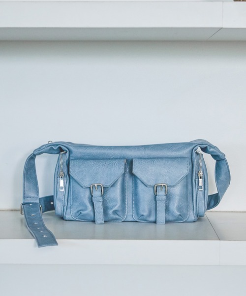 LAKOLE（ラコレ）の「ダブルベルトポケットワンショルダーバッグ / 631256（ショルダーバッグ・レディース・ライトブルー/ブラック/オフホワイト/ライトパープル・FREE）」の4枚目の写真