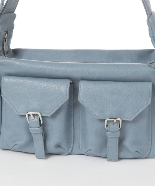 LAKOLE（ラコレ）の「ダブルベルトポケットワンショルダーバッグ / 631256（ショルダーバッグ・レディース・ライトブルー/ブラック/オフホワイト/ライトパープル・FREE）」の21枚目の写真
