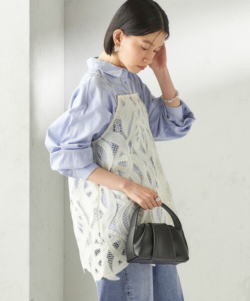 SHIPS(シップス)の「〈手洗い可能〉刺繍 スカラップ レース キャミソール(キャミソール・レディース・ナチュラル・ONE SIZE)」の10枚目の写真