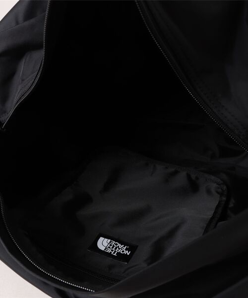 THE NORTH FACE（ザノースフェイス）の「【THE NORTH FACE】HERITAGE CARGO M（ハンドバッグ・メンズ・ブラック・FREE）」の4枚目の写真