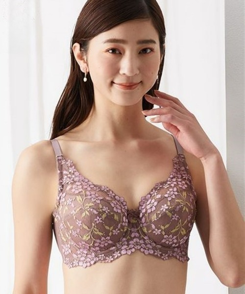 Nissen glamor（ニッセングラマー）の「【大きい胸】脇高編レースフルカップブラジャー（わすれな草柄）（トリンプ）（n,FULLRE）（G75～J80）（ブラジャー・レディース・ピンクベージュ/ブラウン系/シルバーグレー/ブラウン/グリーン/ネイビー・G75/G80/H75/H80/I75/I80/J75/J80）」の3枚目の写真
