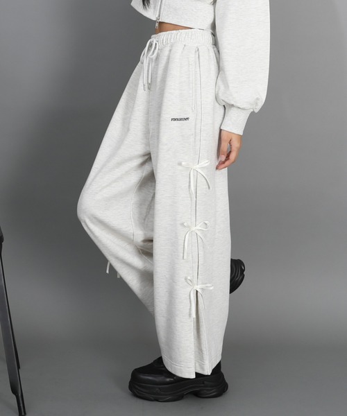 PINKHUNT(ピンクハント)の「PINKHUNT サイドリボンスウェットロングパンツ 1301K (トップス別売り)(その他パンツ・キッズ・ブラック/アッシュグレー・120cm/130cm/140cm/150cm/160cm)」の1枚目の写真