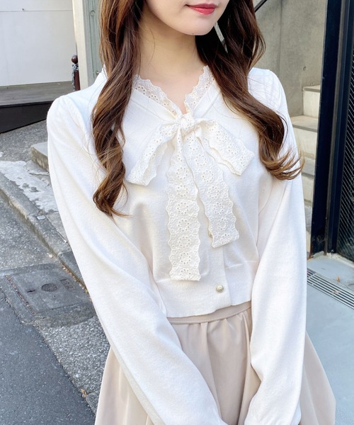 INGNI(イング)の「レースボウタイニット(ニット/セーター・レディース・ネイビー/アイボリー/グレー/ブラック・M)」の6枚目の写真