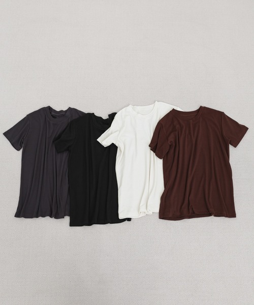 select MOCA(セレクトモカ)の「ソフトタッチシンプルデイリーTシャツ(Tシャツ/カットソー・レディース・スミクロ/ブラウン/ブラック/アイボリー・FREE)」の21枚目の写真
